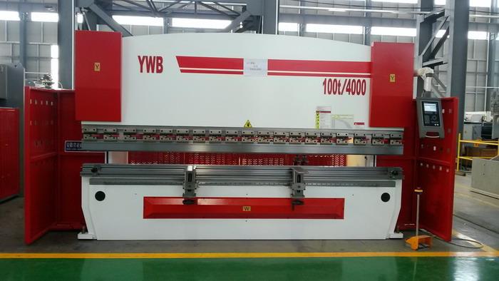 100T CNC натиснете спирачката DA52S 3 ос