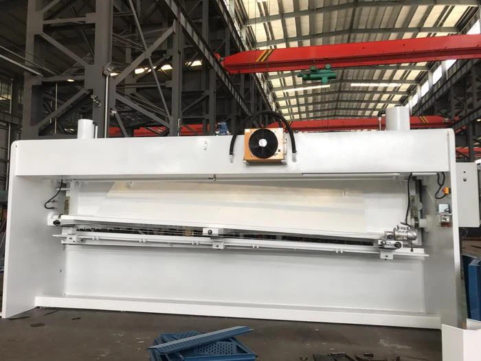 AHYW Yawei 20mm thick plate guillotine shears 6m cutting machine china factory