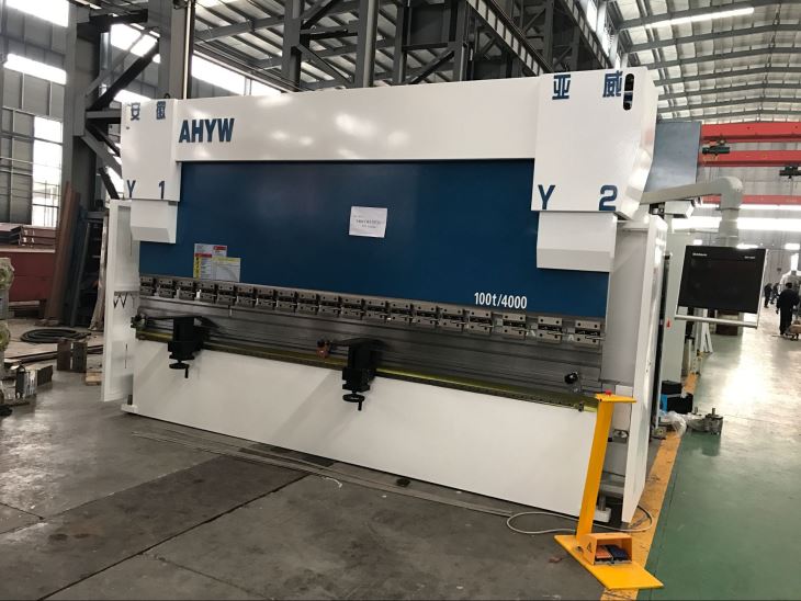 AHYW PBM Hybrid 100T4M CNC synchro press brakes Yawei china DELEM DA58T Touch screen controller